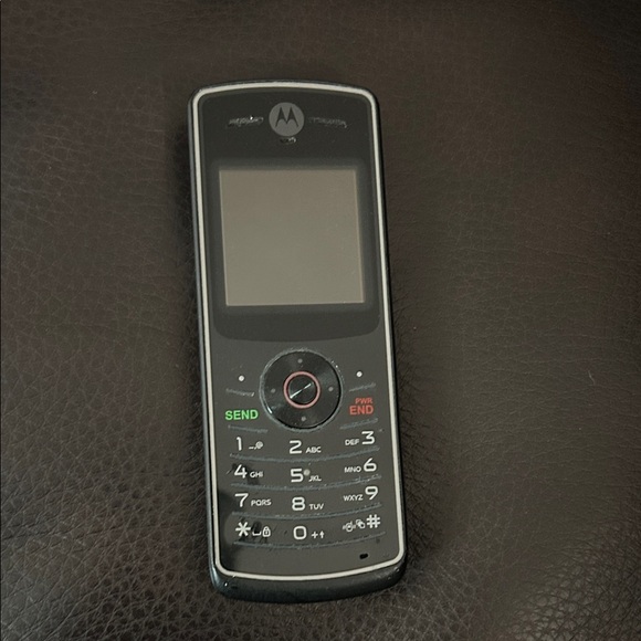 Motorola Other - 762.Motorola W175g Very Rare - For Collectors Tracfone
